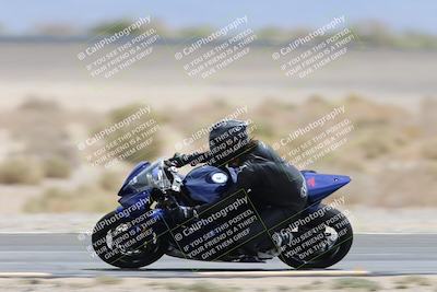 media/May-05-2025-Moto Forza (Mon) [[3c1838c5e5]]/2-B Group/Session 3 (Panning Test Turn 14 Inside)/